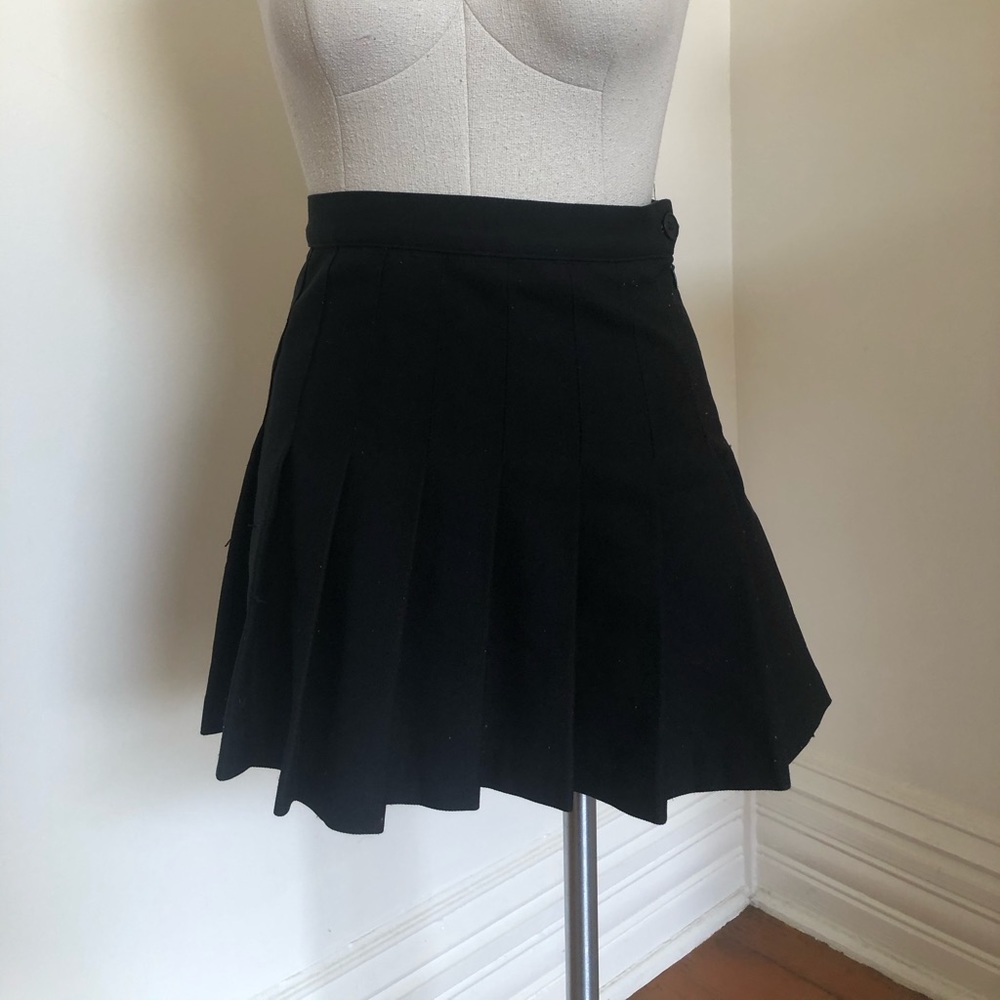 American apparel pleated skirt